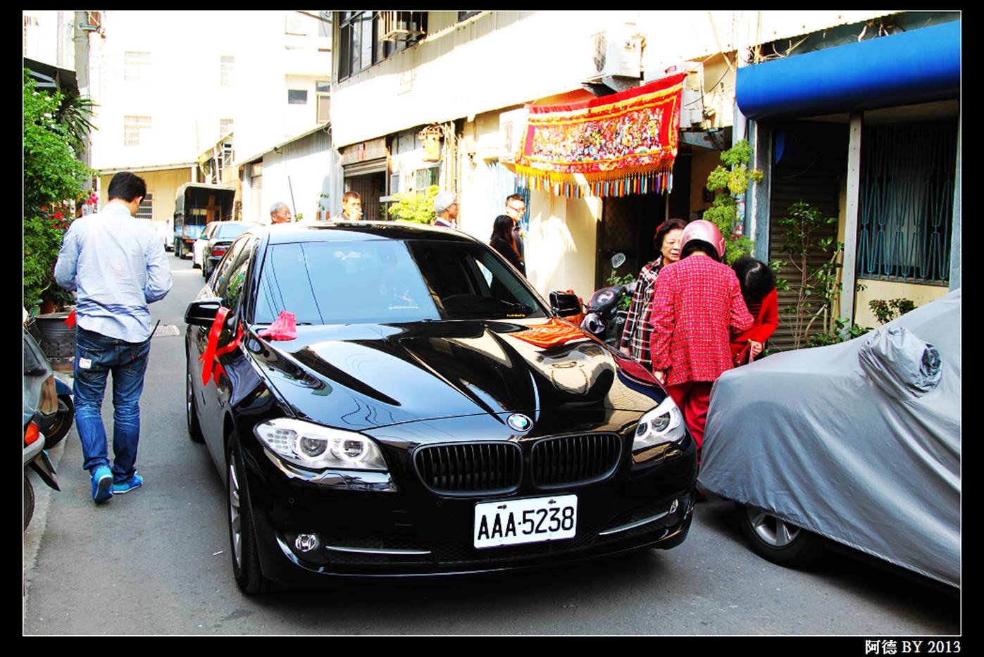 阿德禮車，我保證最便宜，BENZ BMW  機場接送 自由行 觀光旅遊 商務洽公  婚紗 結婚禮車*台中*彰化*雲林*南投*新竹*苗栗*嘉義 - 20110516200704-308228894.JPG(圖)