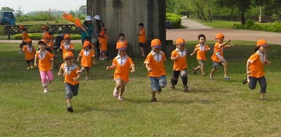 高雄市大樹區聖光幼兒園：透過正確學習法，讓孩子在學習中獲得成就感，其實很容易！－2《高雄市大樹區幼兒園、幼稚園》 - 20121006082354_484146078.jpg(圖)