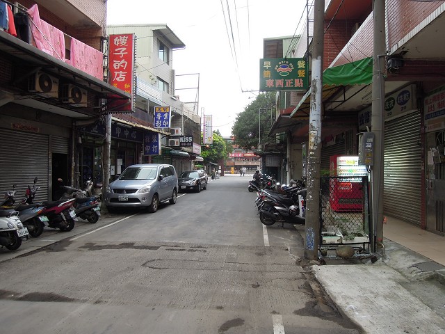 創新學院正門口中山東路金店面 - 20121217131237_678131182.jpg(圖)