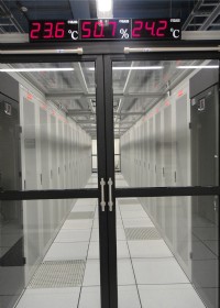 軸承銅貼覆式表面式溫度計-鋁軌型一進二信號分配器-夾管式表面温度控制器-銅片表面貼附式溫度計-三合一管道型溫溼度一氧化碳傳送器-S TYPE八迴路溫度顯示控制器-出線式表面銅貼片感溫棒_圖片(3)