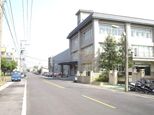 平鎮中豐路旁工業廠房出售地310坪 建240坪，備辨公室、天車，總價＄2980萬  - 20100330194634_950310250.jpg(圖)