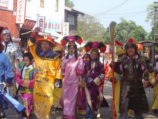 春遊享樂舒壓勝地　台灣影城園遊嘉年華超亮眼 - 20100222143457_821050531.jpg(圖)