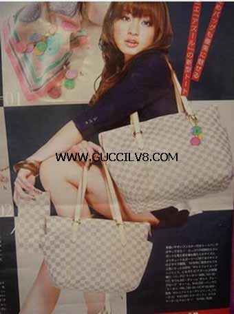 1：1名牌包包手錶現在大贈送零售買一送一，批發更優惠（LV GUCCI CHANEL COACH PRADA） - 20090721170431_167451984.jpg(圖)